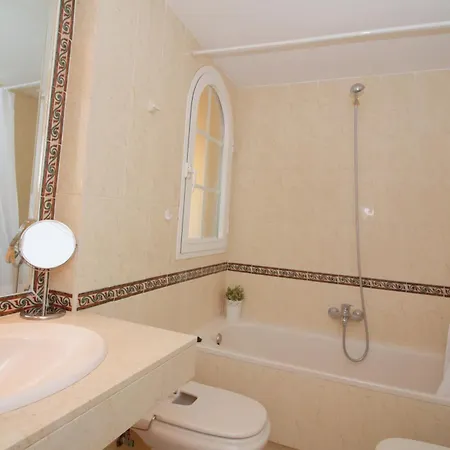 Casa Aloha And Golf Marbella