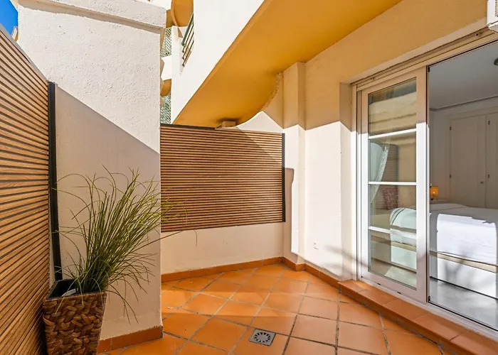 Casa Aloha With Pool In Puerto Banus Close To And Golf マルベーリャ
