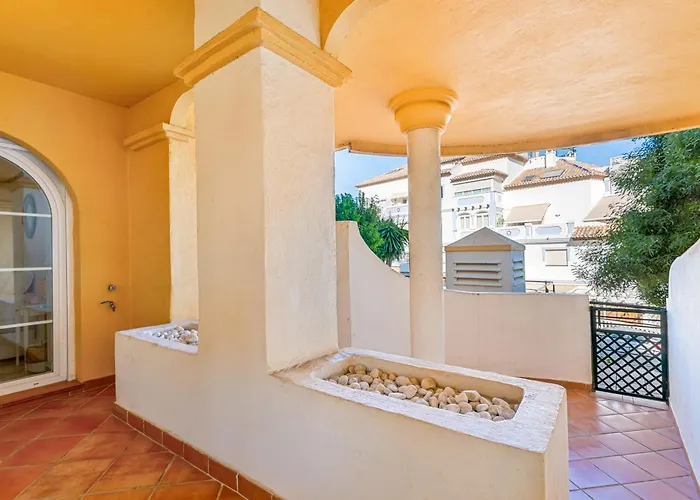 Casa Aloha With Pool In Puerto Banus Close To And Golf マルベーリャ